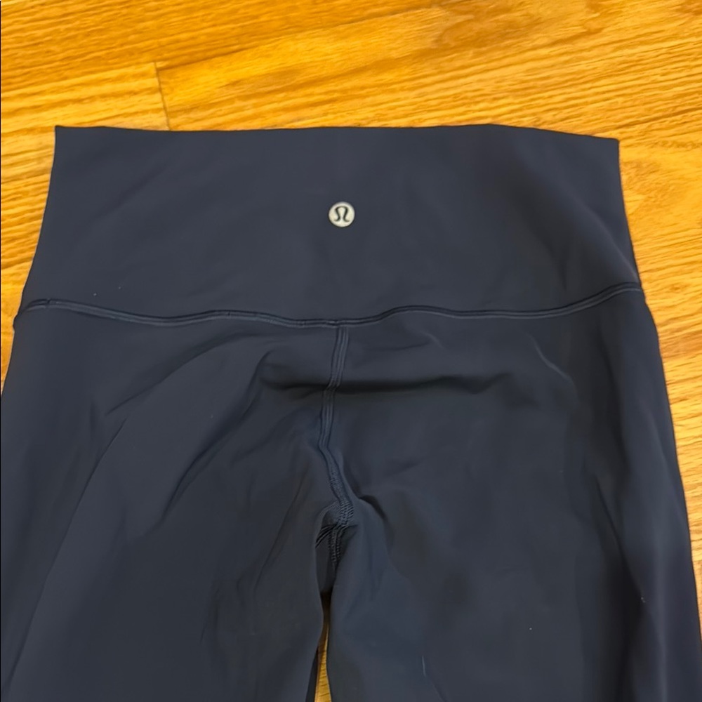 Lululemon wunder under leggings navy size 6 - Picture 2 of 3